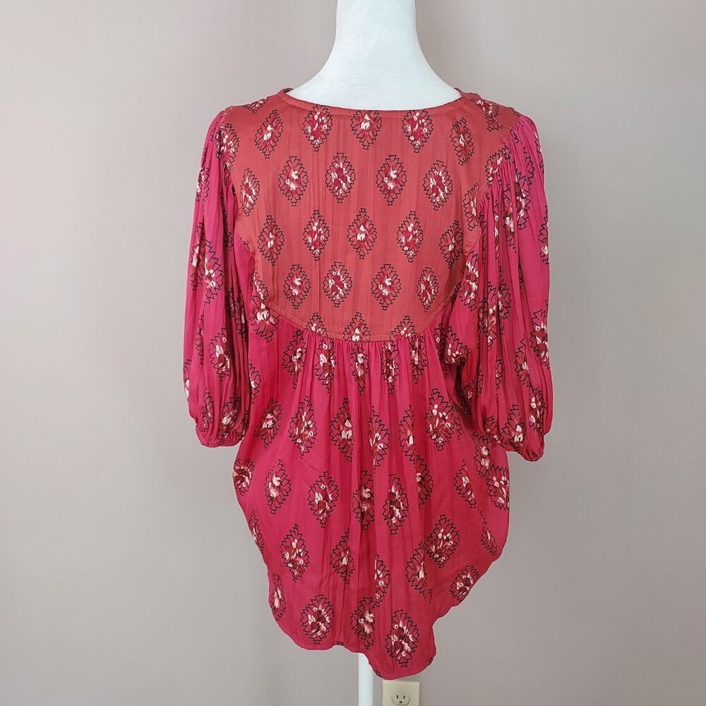 Anthropologie Red & Pink Drapey Henley Top Size Med - Picture 3 of 11
